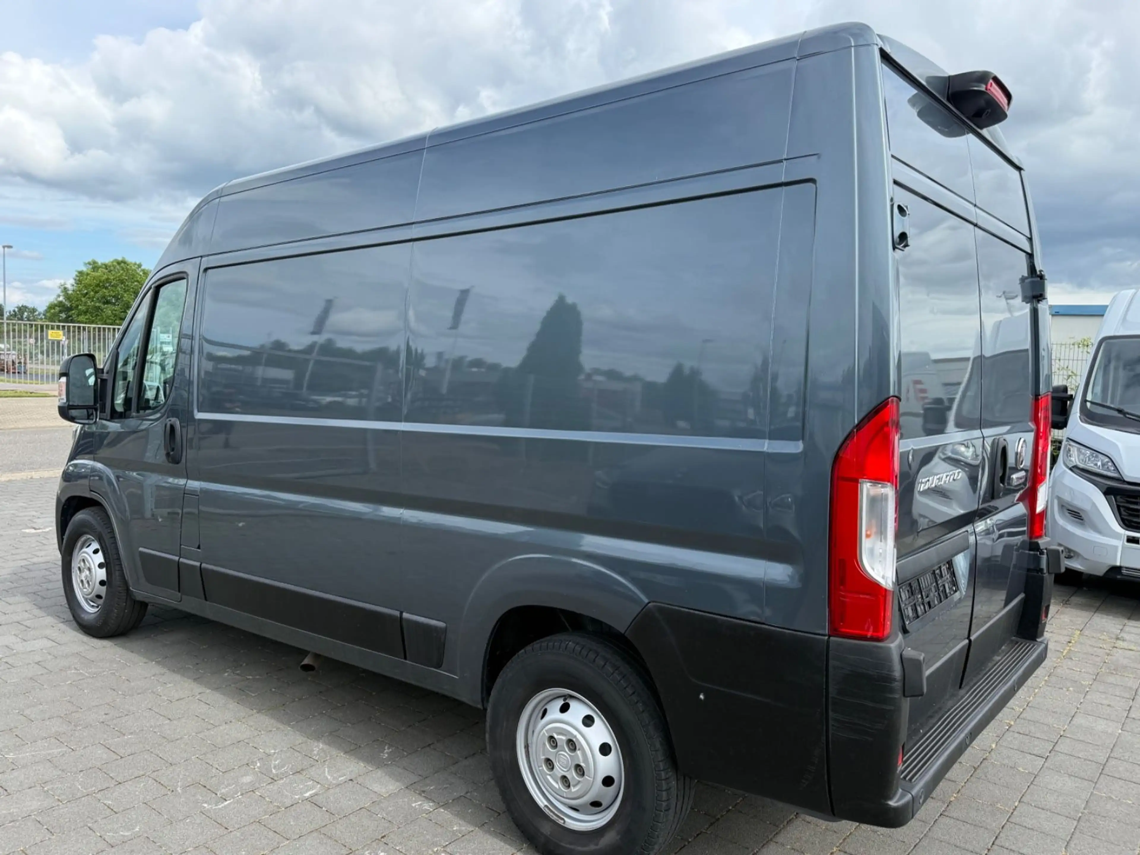 Fiat Ducato L2H2 LED 140 Automatik Service TüV Navi — photo 6