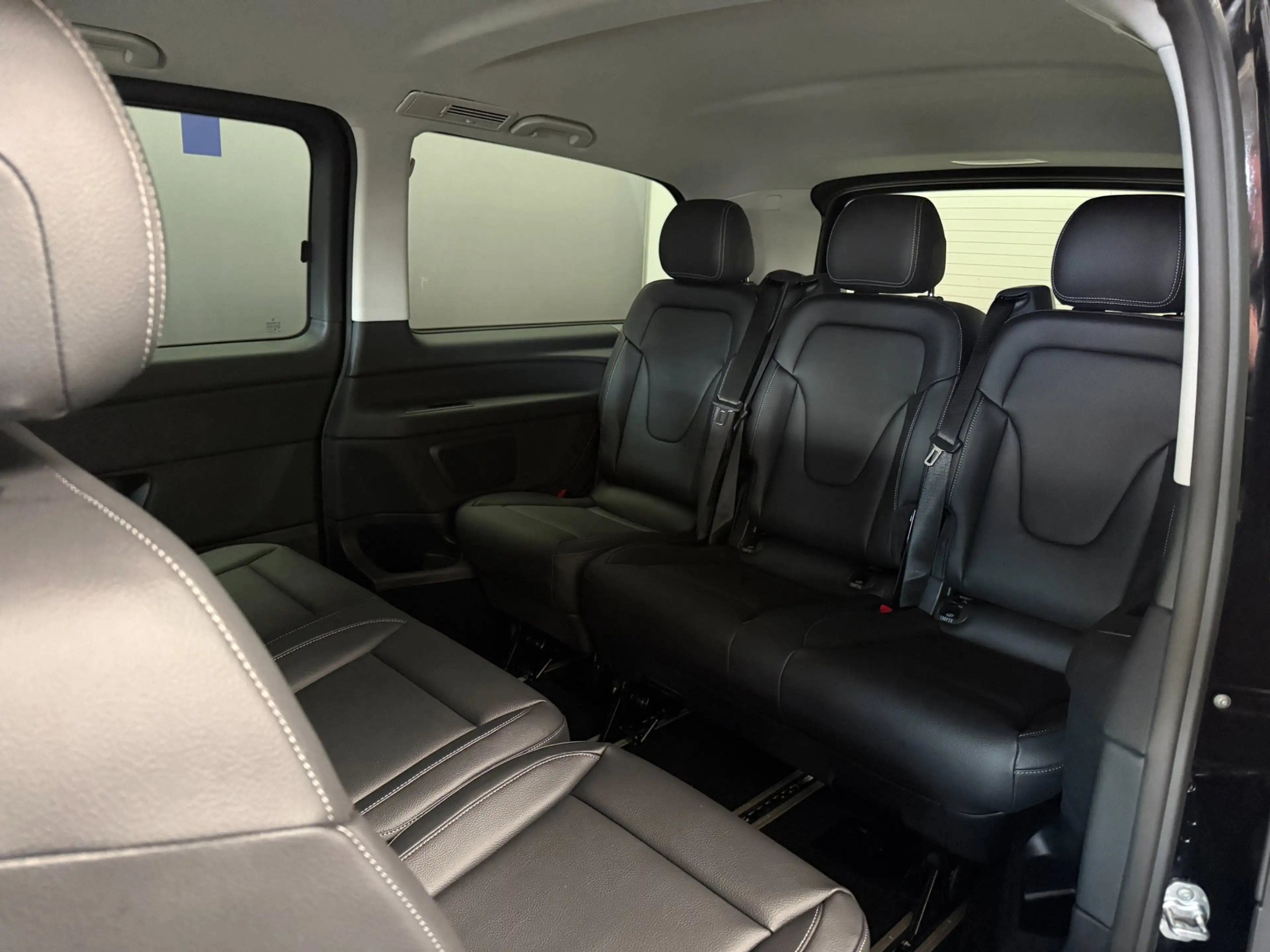 Mercedes-Benz EQV 300 L2 - 8-pers AMG Facelift - Exterieur pakket - 360 — photo 30
