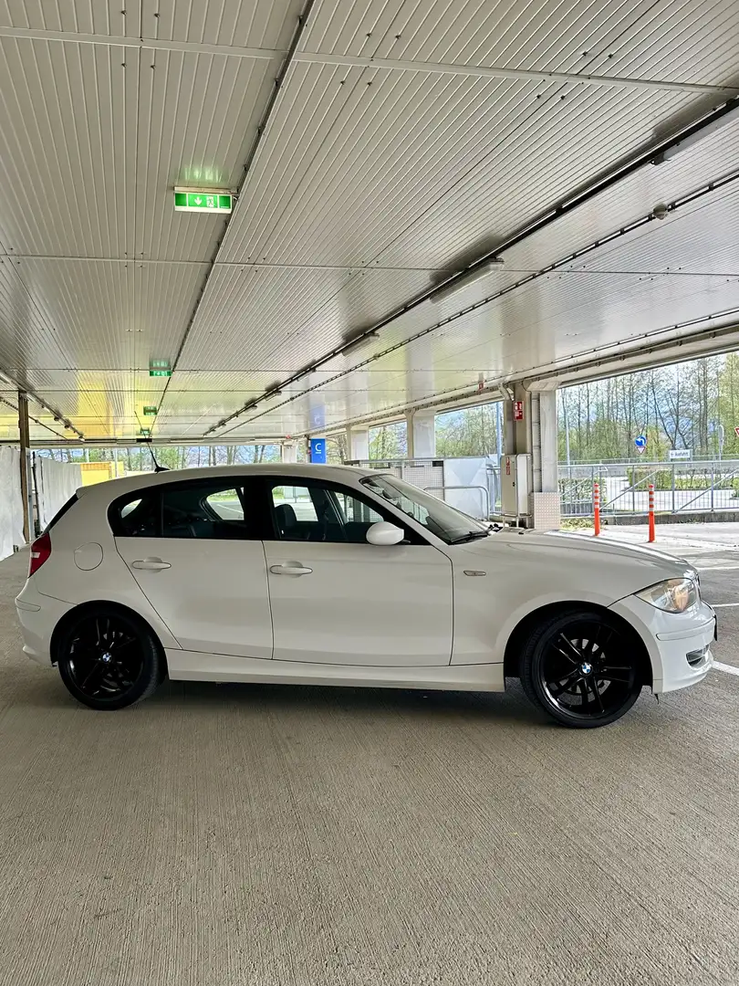 BMW 116 116d Advantage - 2