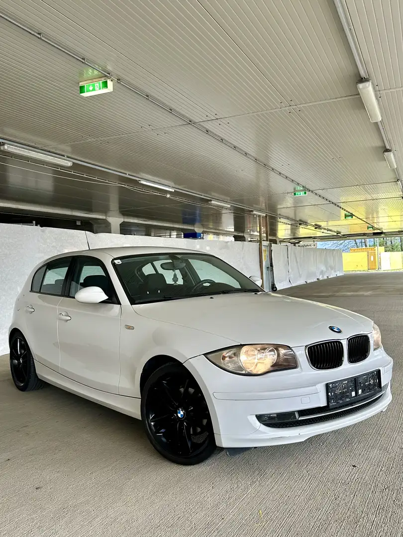BMW 116 116d Advantage - 1