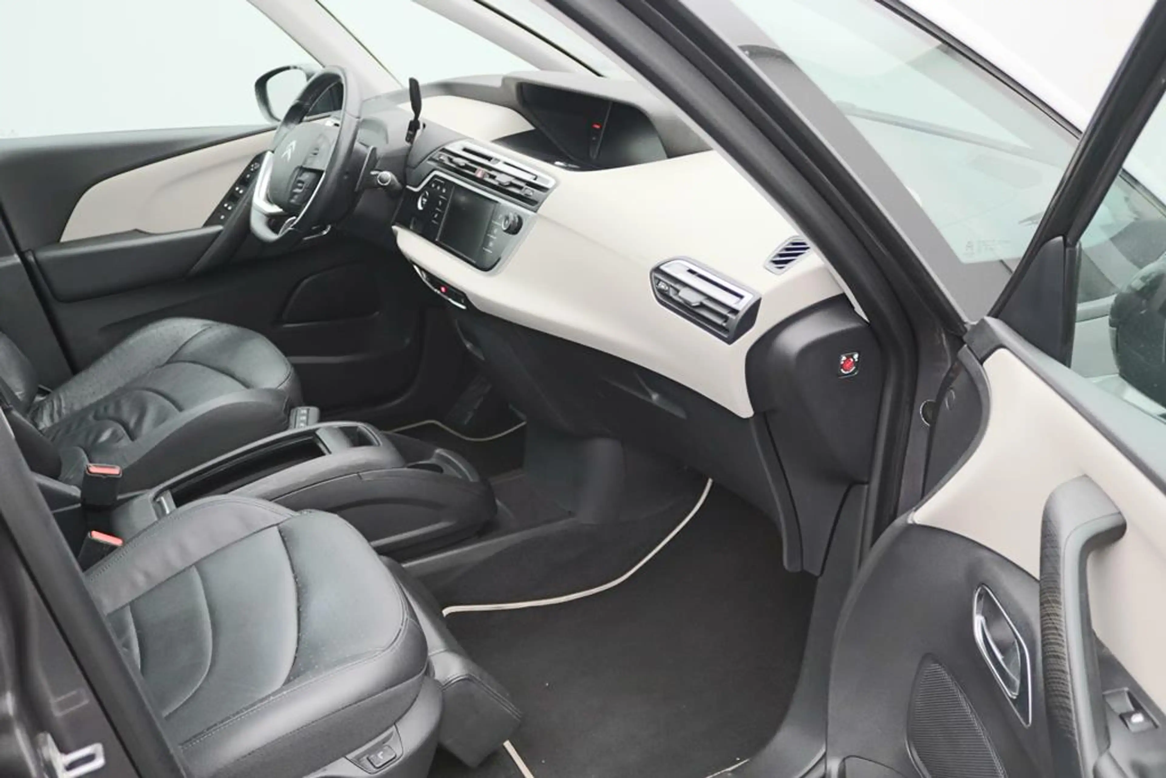 Citroen Grand C4 Picasso Grand C4 Picasso/Spacetourer PANO+KAMERA — photo 20