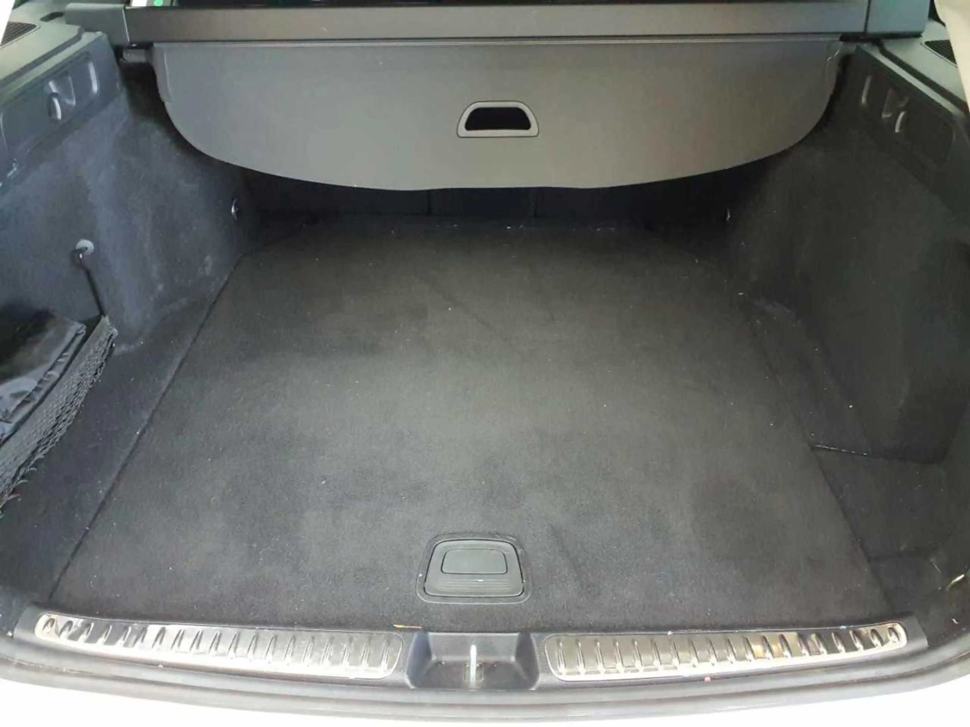Mercedes-Benz C 220 C 220 d T 9G- Avangarde Ext BusiP KAM — photo 15