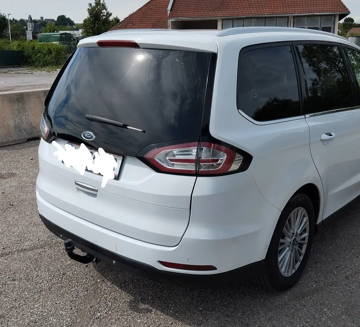 Ford Galaxy 2.0 TDCi Titanium Weiß - 2