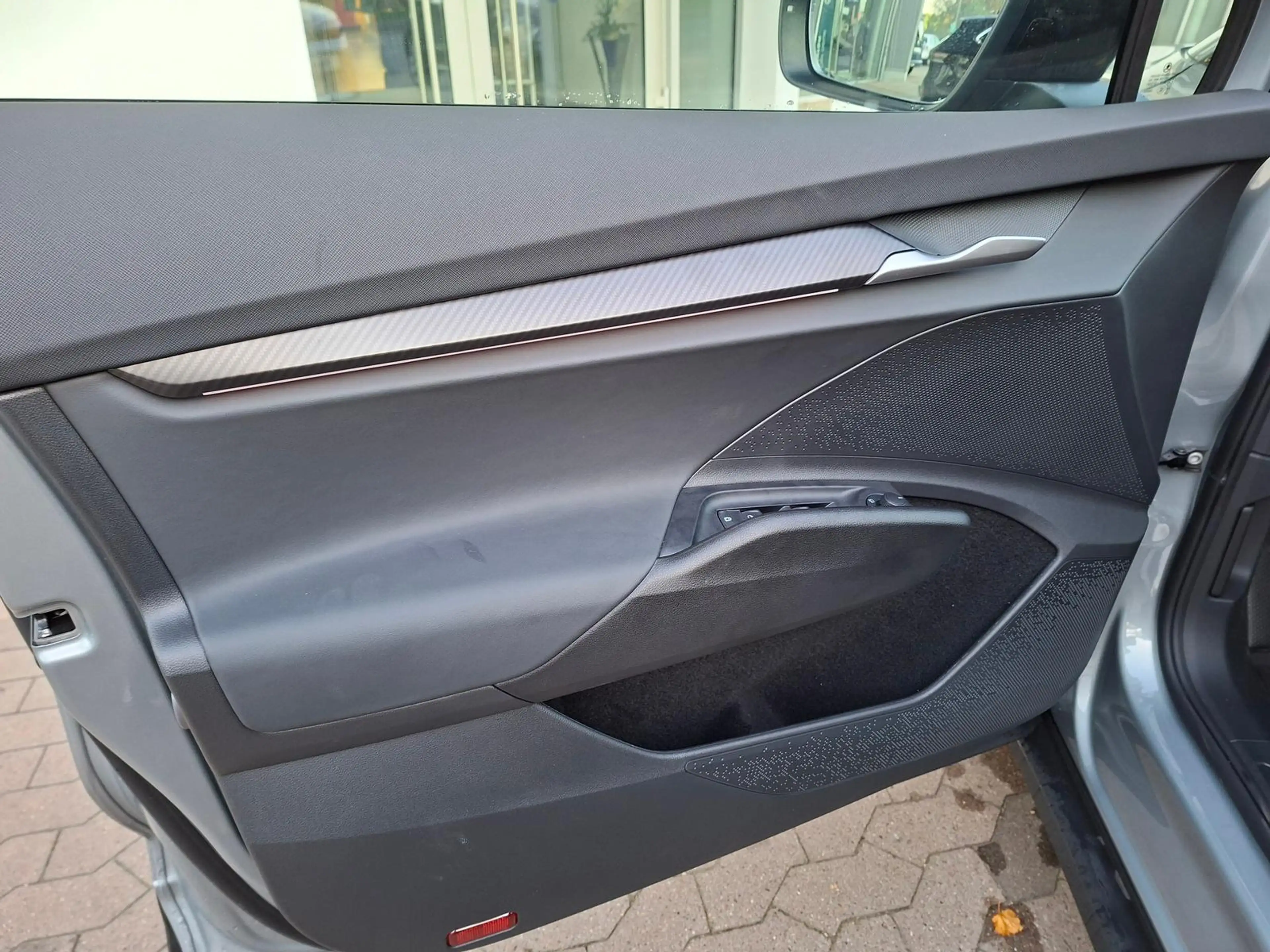 Skoda Elroq Sportline 60 ACC Kamera APP Navi AHK Vorb. — photo 11
