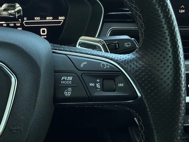 Audi RS4 view 29