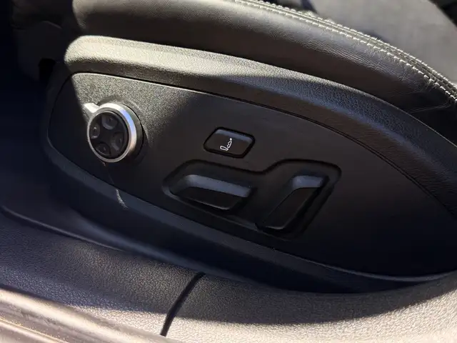 Audi RS4 view 6