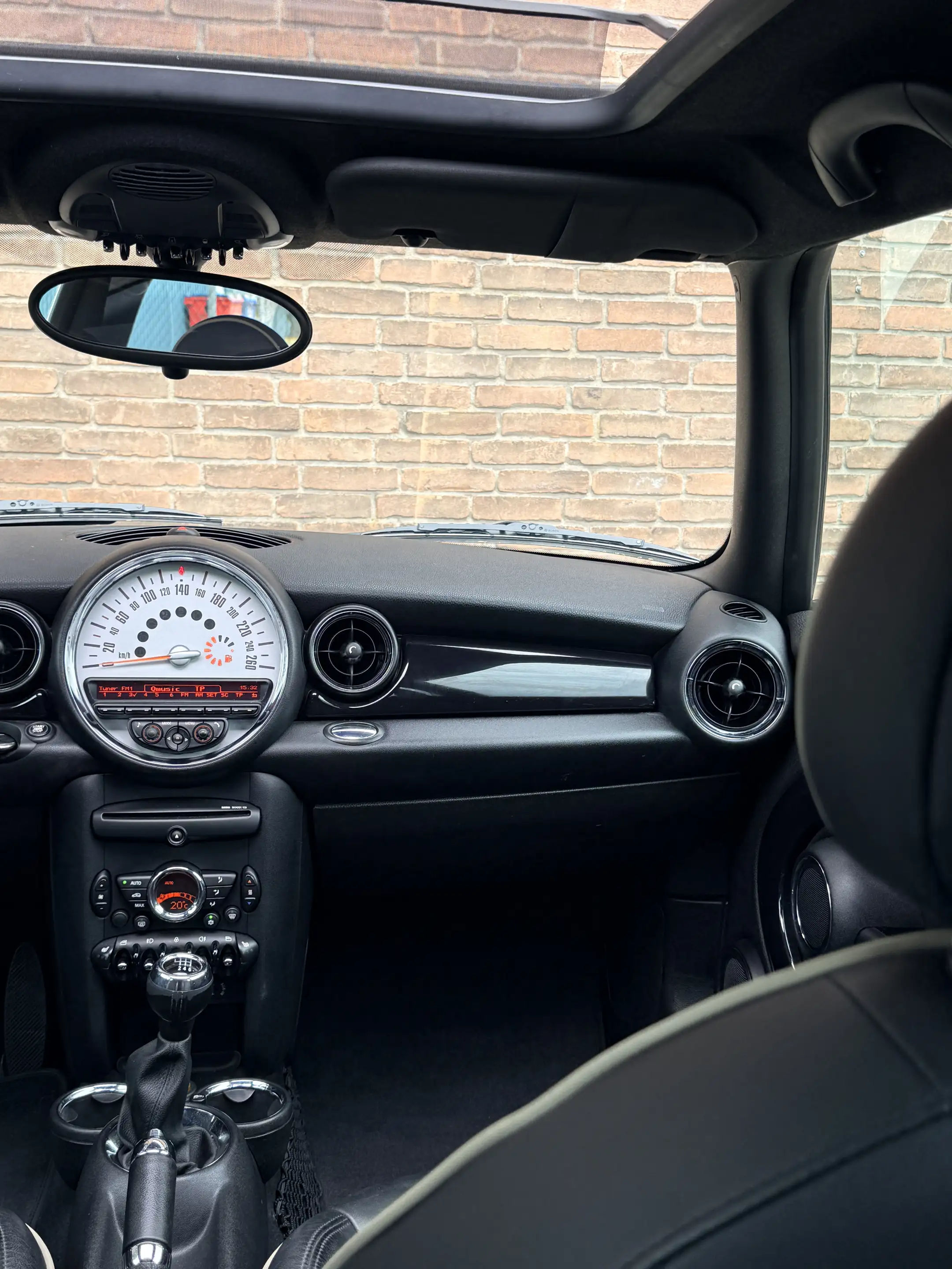 MINI One Clubman 1.6 Pepper·Pano·Leer·Stoelverw.·Climate·16 inch LM — photo 23