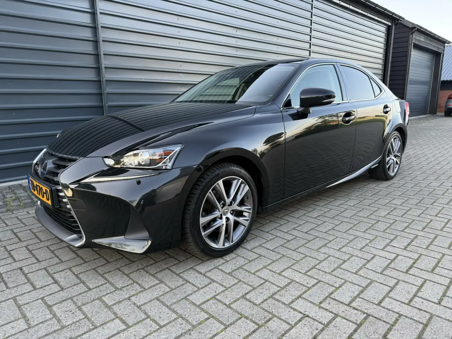 Lexus IS 300 300h Hybrid Business Line Cruise Camera Automaat Negro - 1