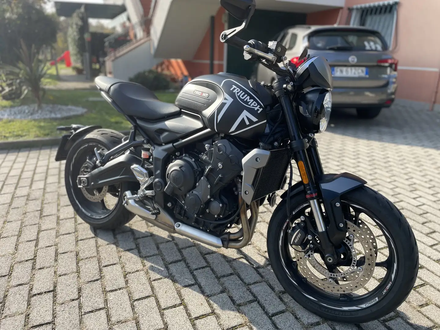 Triumph Trident 660 - 1