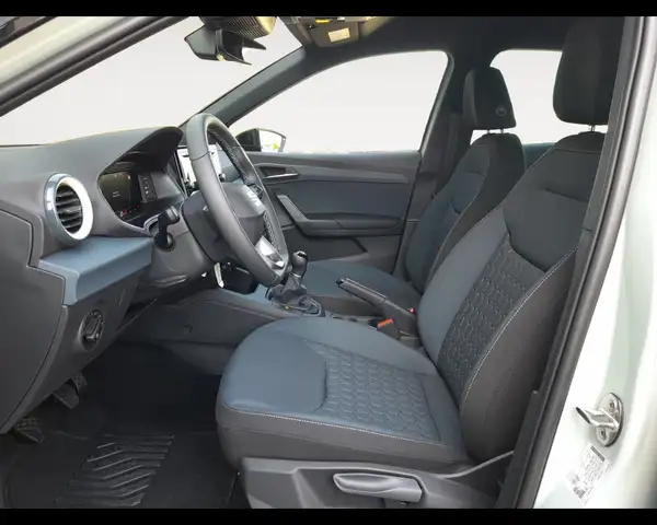 Seat Arona view 9