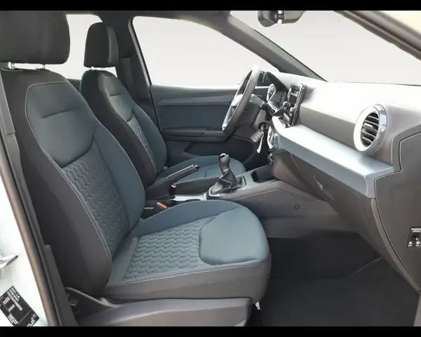 Seat Arona view 15