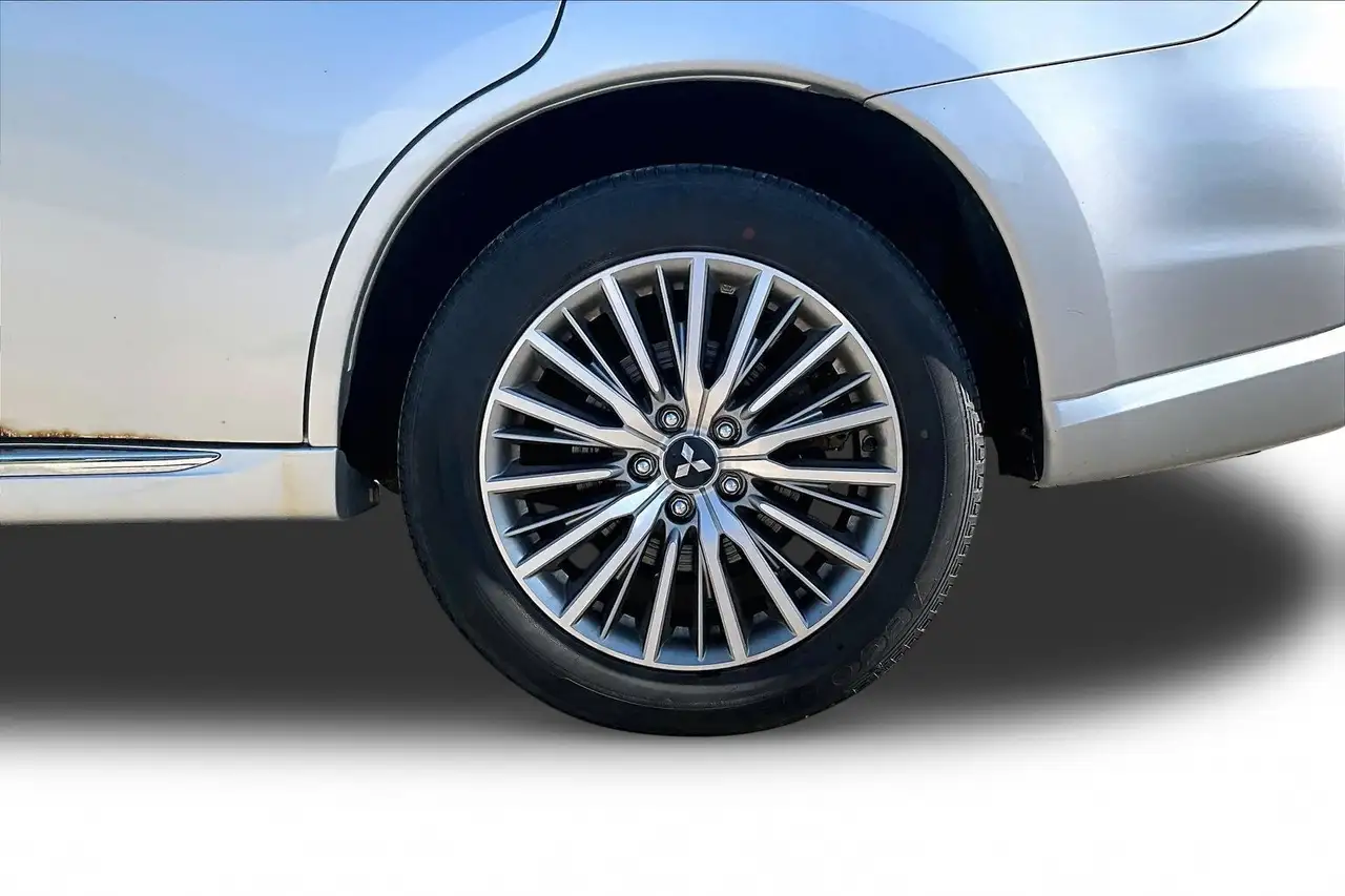 Mitsubishi Outlander fotografie Mitsubishi Outlander