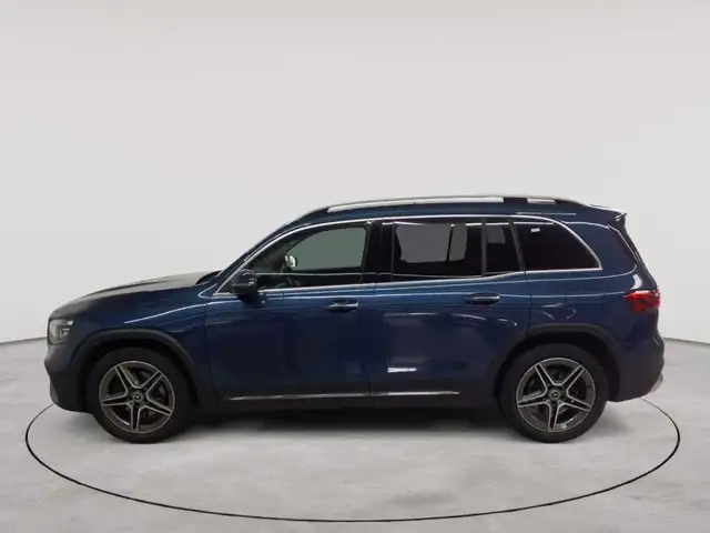 Mercedes-Benz GLB view 6