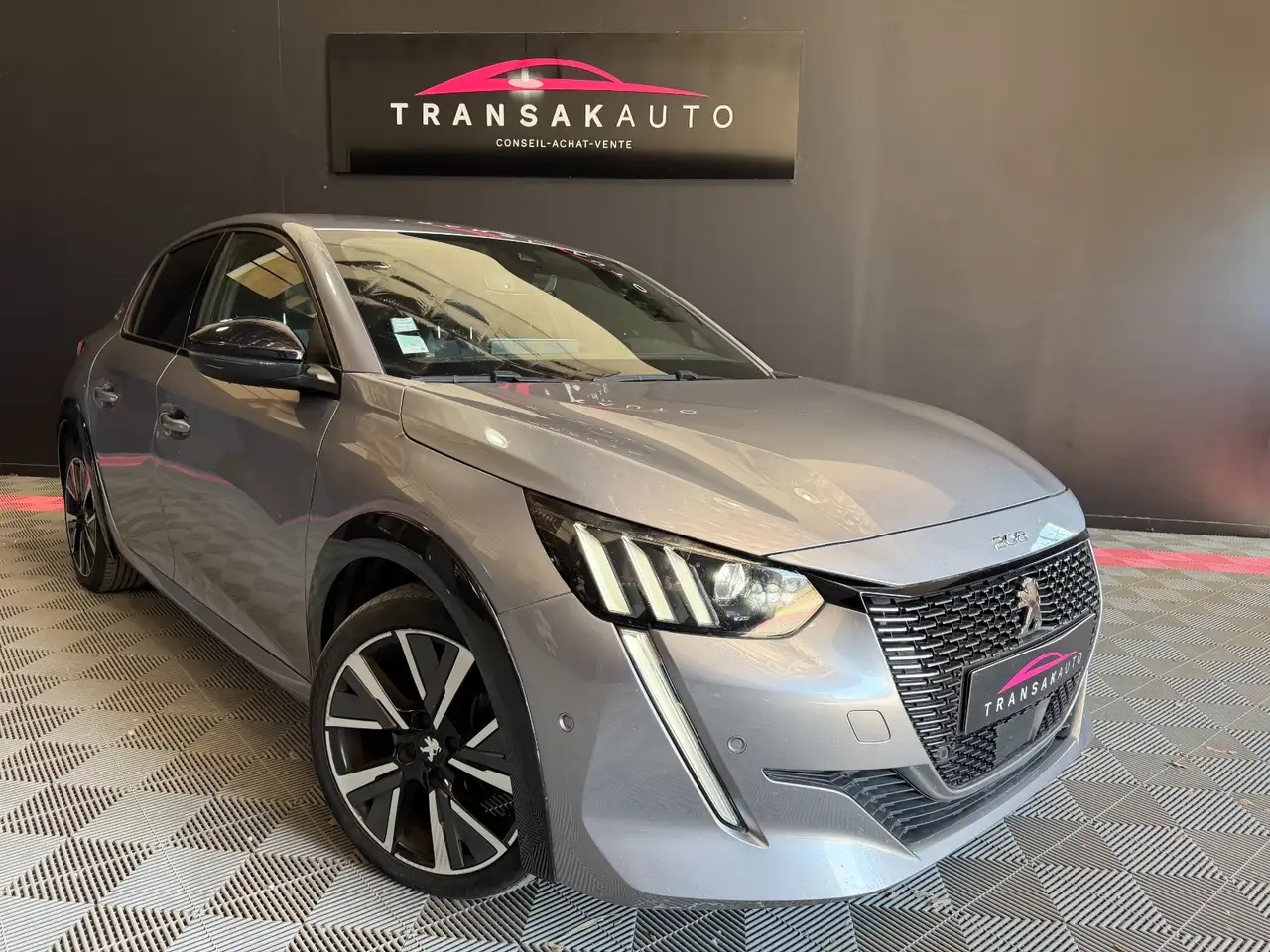 Peugeot 208 PureTech 100 S\\u0026amp;S BVM6 GT