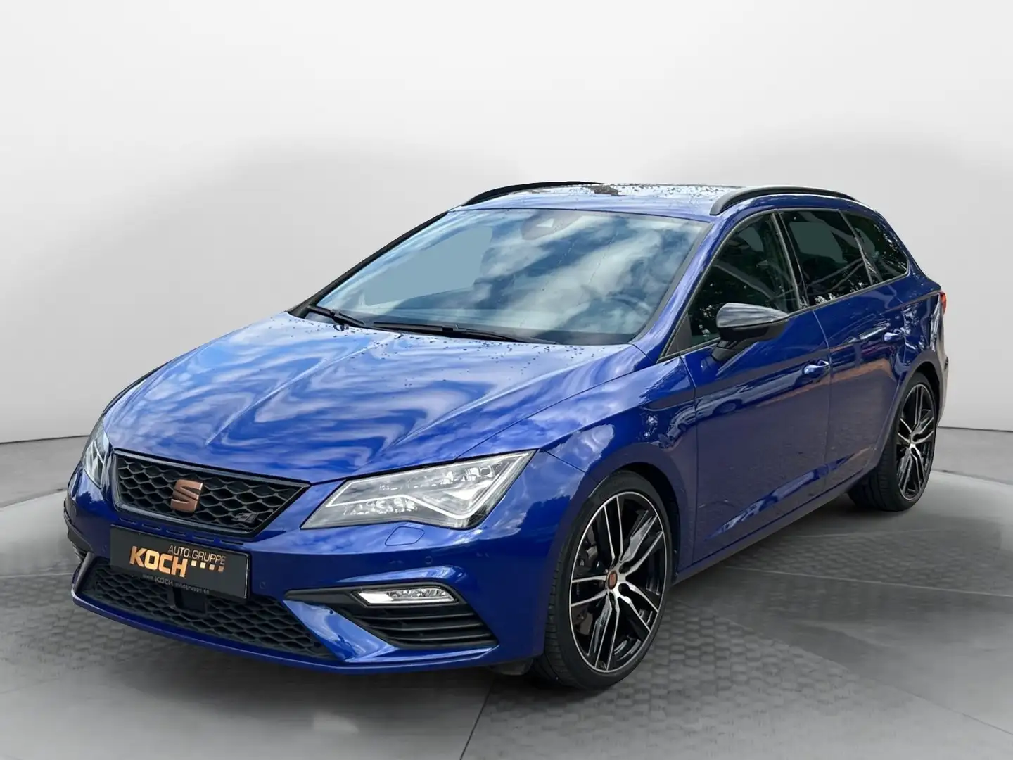 SEAT Leon ST 2.0TSI Cupra DSG Navi LED Pano Blauw - 2