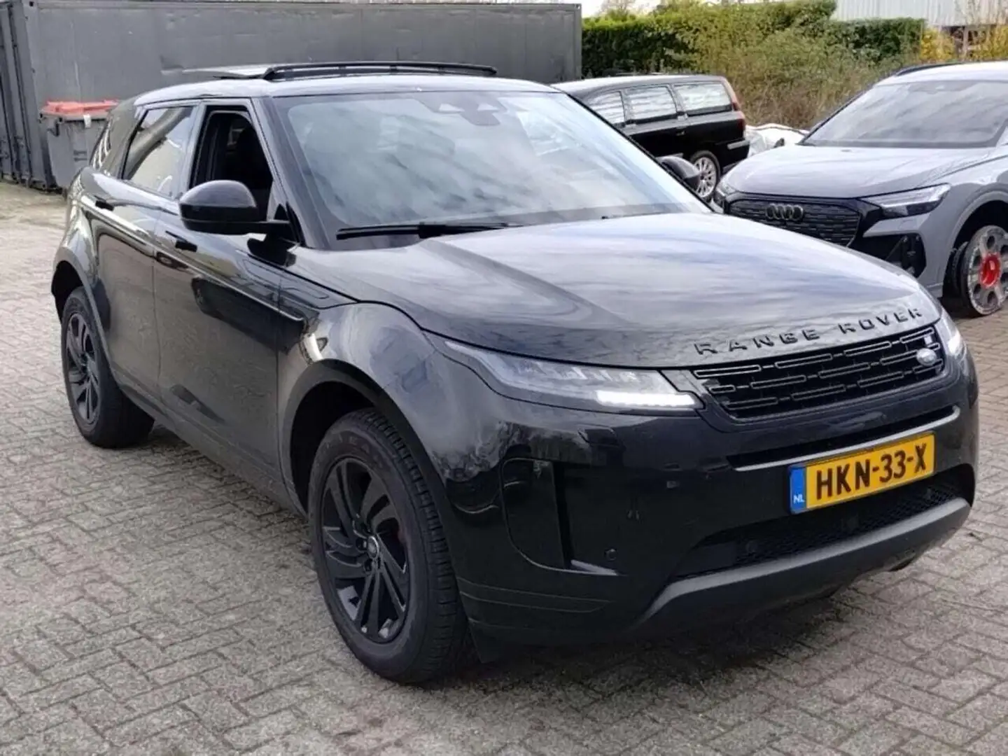Land Rover Range Rover Evoque 1.5 P270e PHEV AWD S Edition | Panoramadak | Cold Zwart - 2