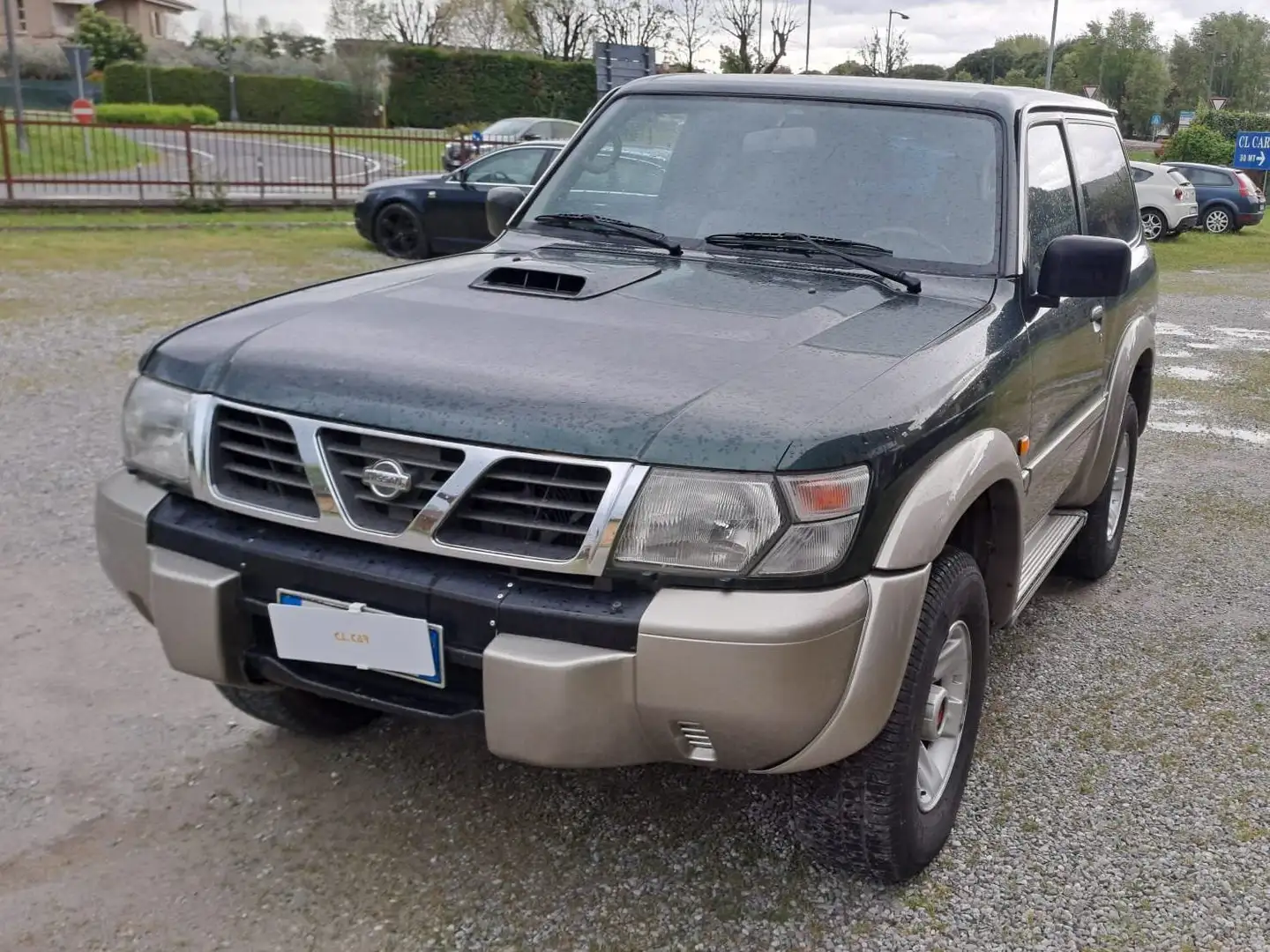 Nissan Patrol Patrol GR HT 3.0 td-di Luxury Verde - 2