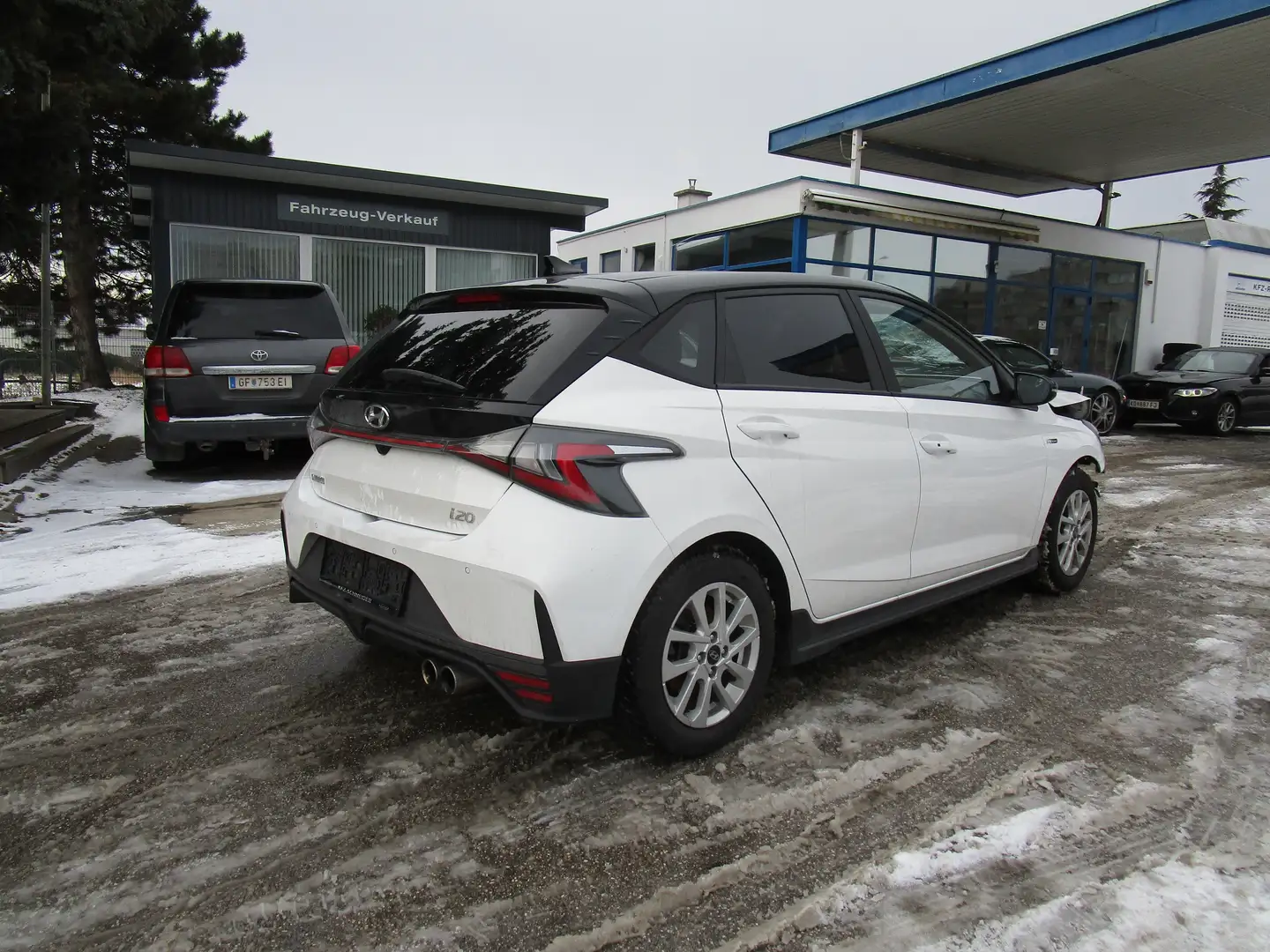 Hyundai i20 1,0 T-GDI 48V N-Line Frontschaden Weiß - 1
