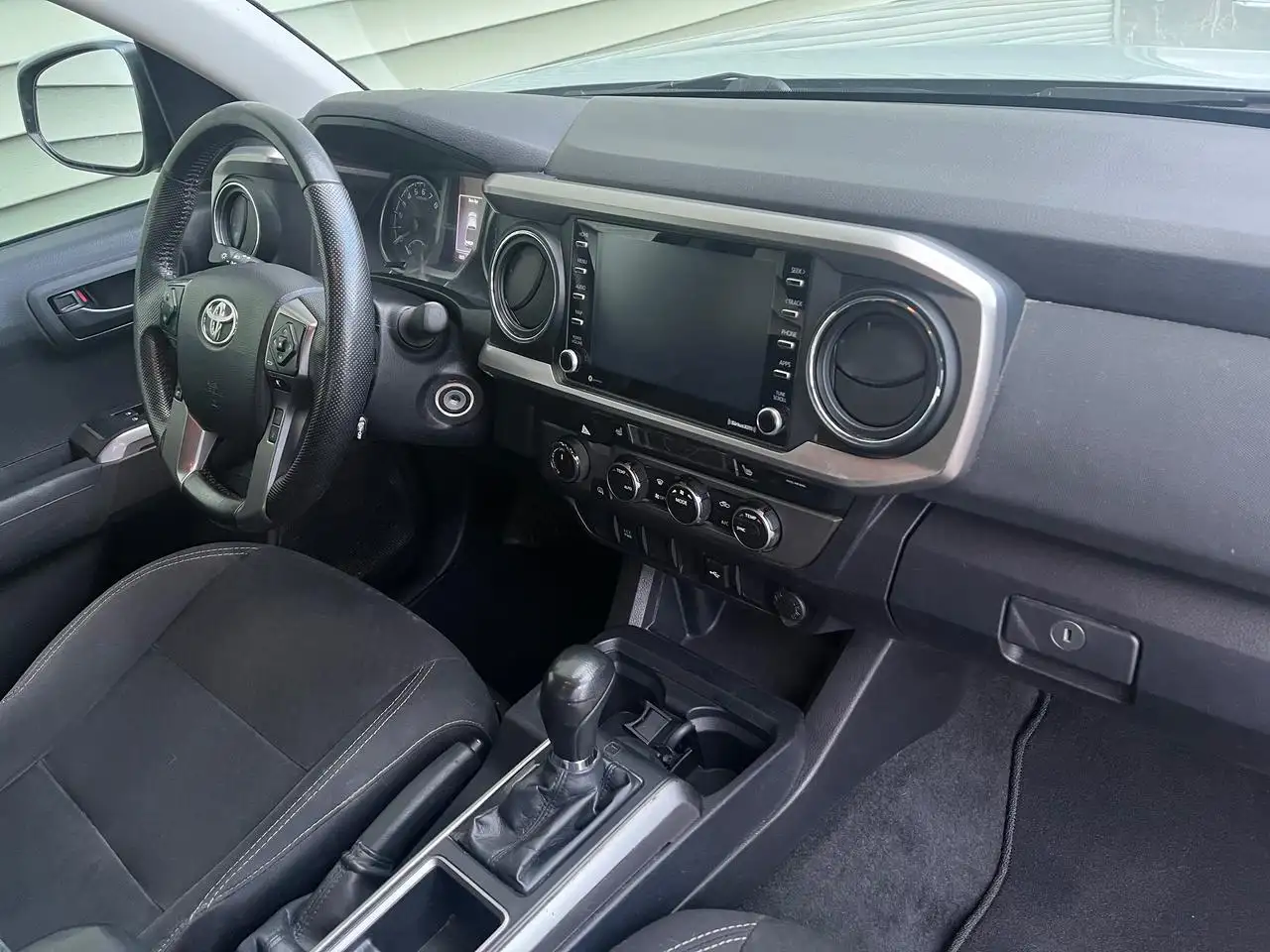 Toyota Tacoma снимка Toyota Tacoma