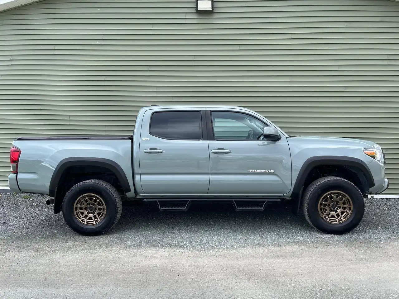 Toyota Tacoma снимка Toyota Tacoma