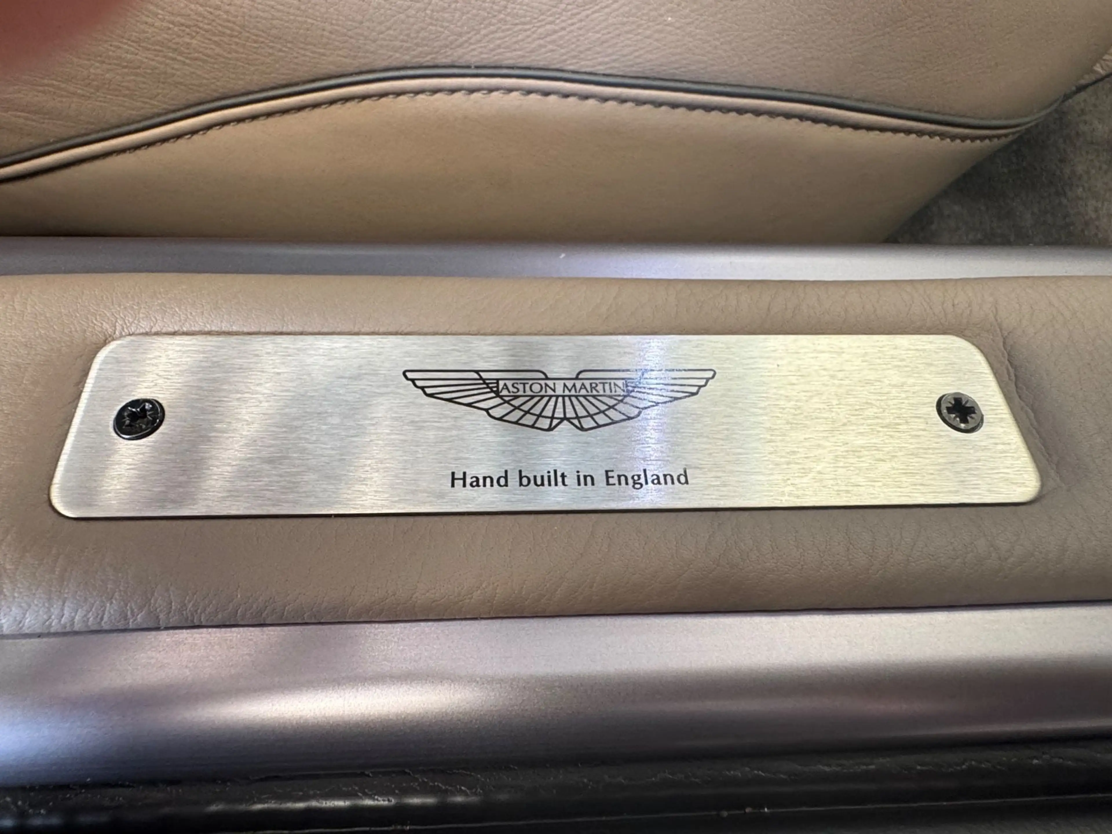 Aston Martin Virage +B&O+TEMP+NAV+EL.SITZE++MEMORY+Historie — photo 9
