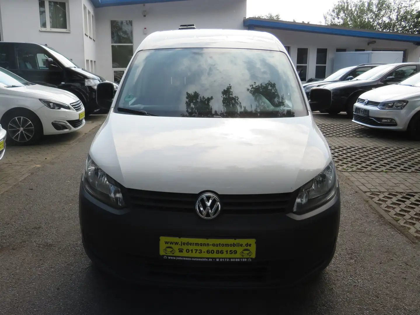 Volkswagen Caddy Kasten mit Sortimo&AHK Weiß - 2