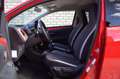 Toyota Aygo 1.0 VVT-i X-Joy 5 Deurs Clima Navi Apple Car Play Rood - thumbnail 4