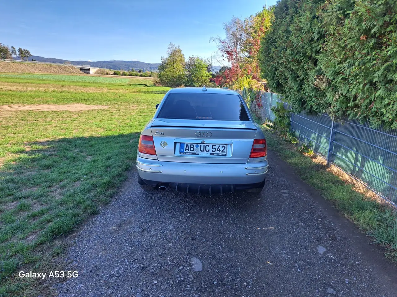 Audi A4 1.6, foto 1