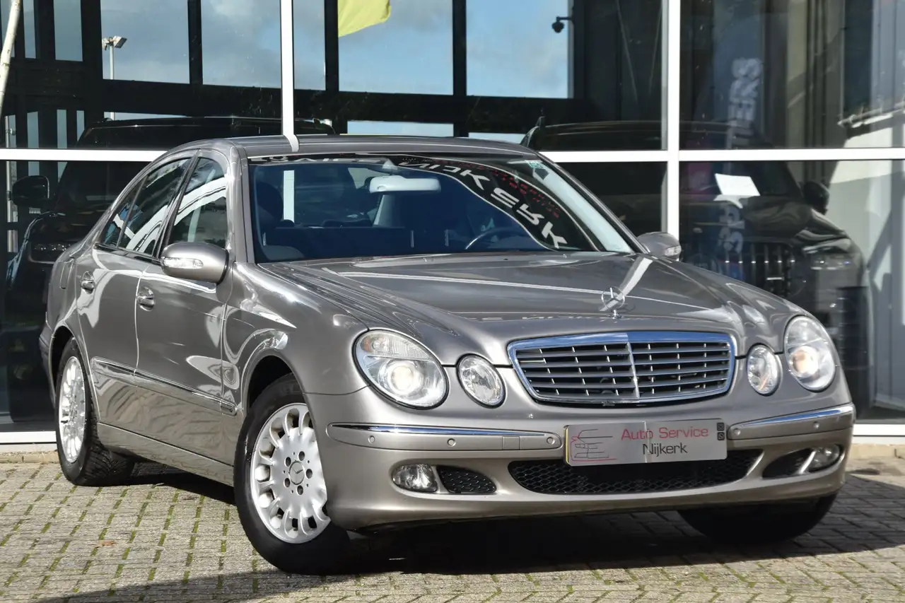 Mercedes-Benz E 280