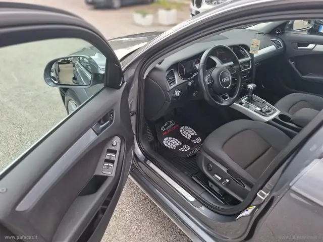 Audi A4 view 6