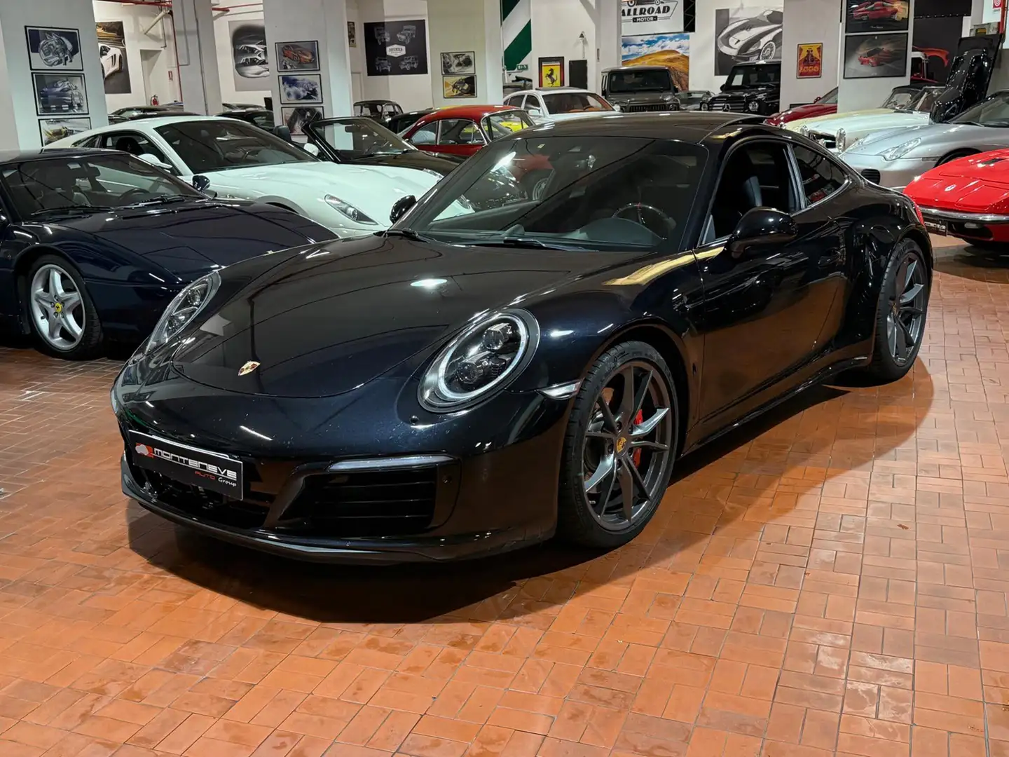 Porsche 991 3.0 Carrera 4S Coupé MkII Tetto/Chrono/Scarichi Schwarz - 1