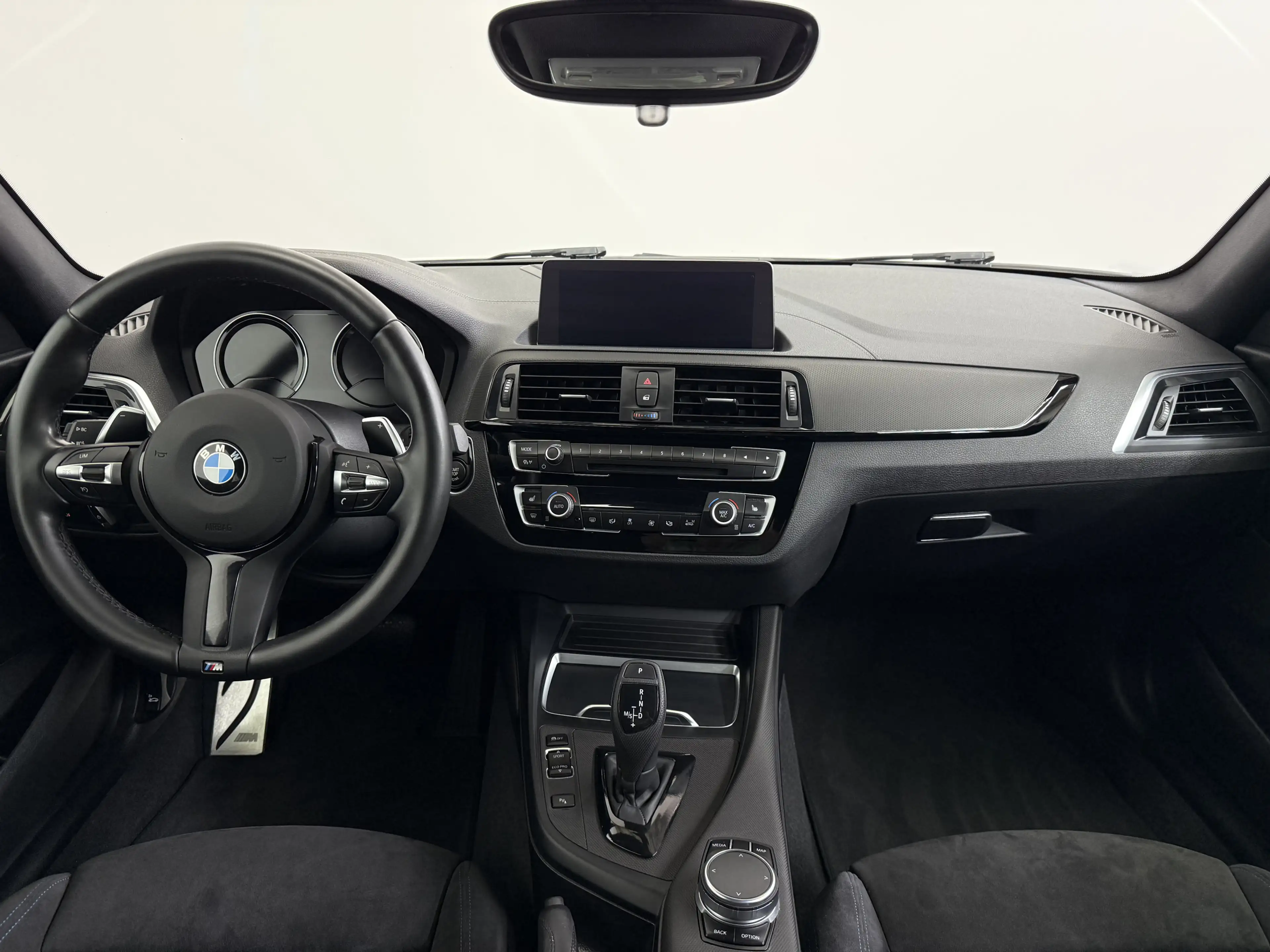BMW 140 |No-OPF|Navi-Prof|LED|Keyless|BMW-History| — photo 9