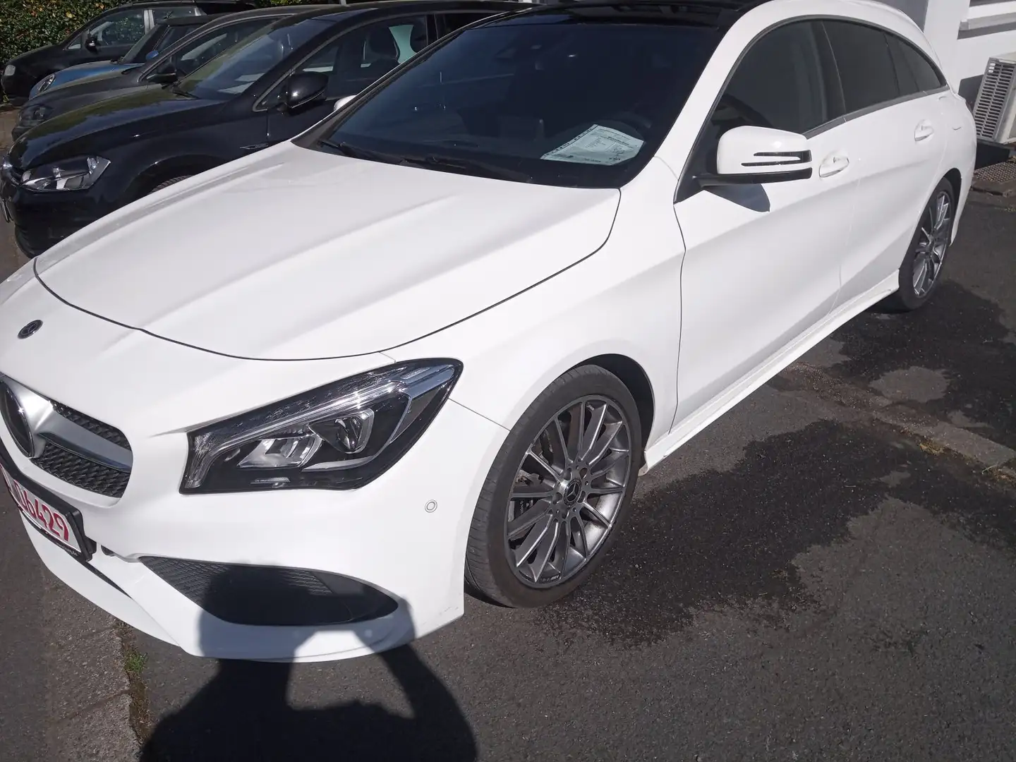 Mercedes-Benz CLA 220 SB AMG Line 4Matic Weiß - 1