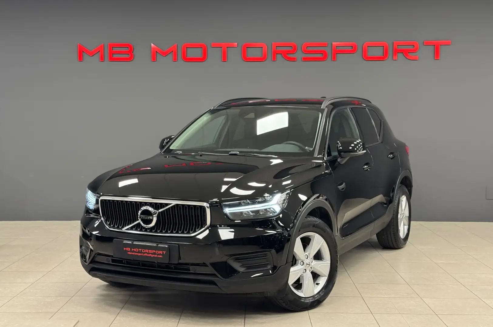 Volvo XC40 2.0 d3 Business geartronic Negro - 1
