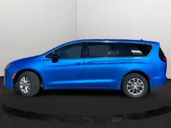 Chrysler Pacifica 2027