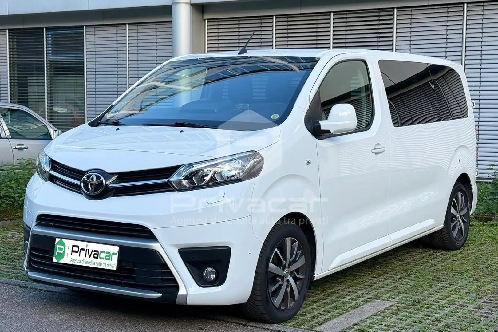 Toyota Proace Proace Verso 2.0D 144 CV L1 D Executive Bianco - 1