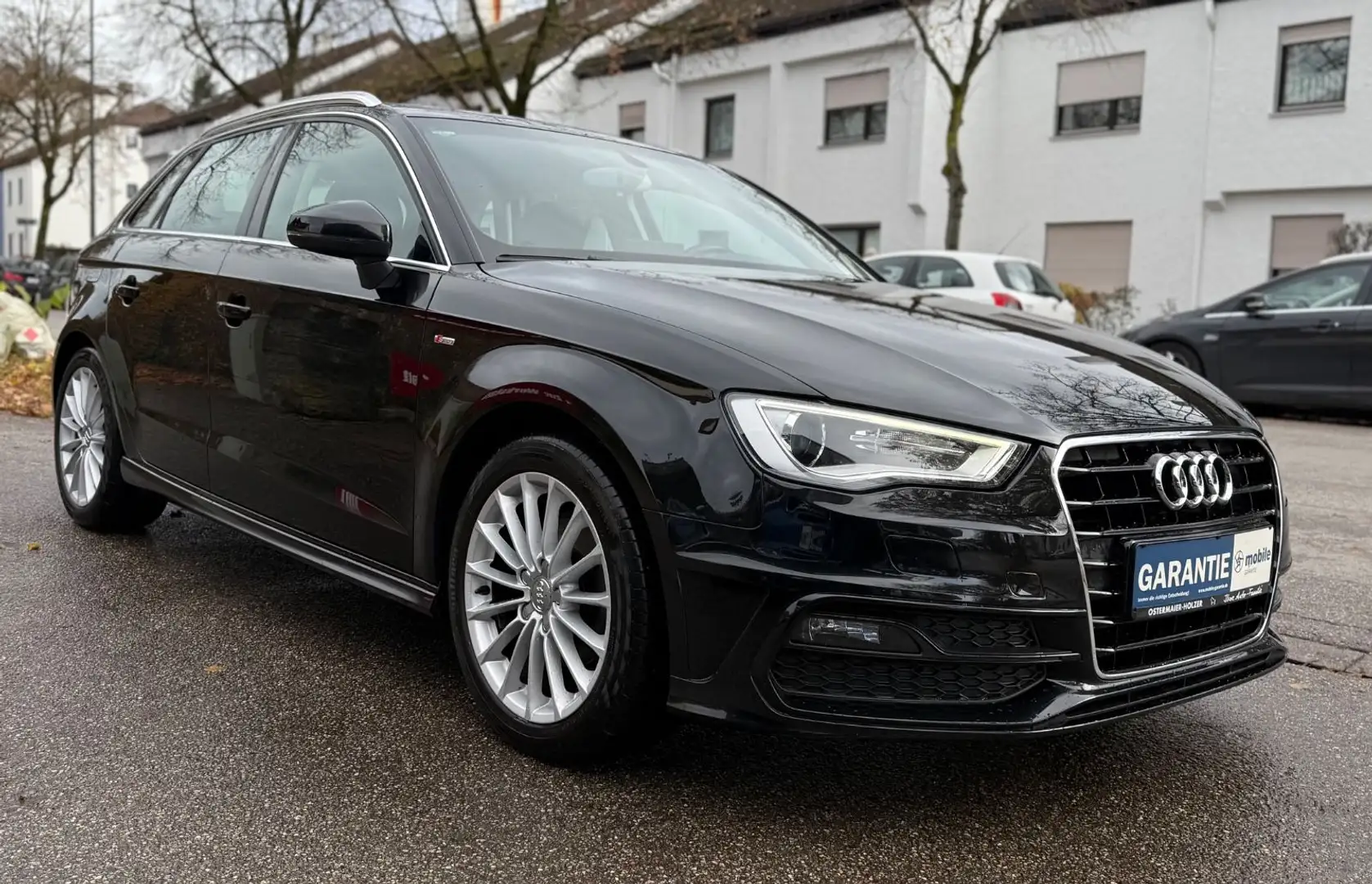 Audi A3 Sportback 1.4 TFSI S-Line/NAVI/SHZ/PDC/TOPTOP Schwarz - 2