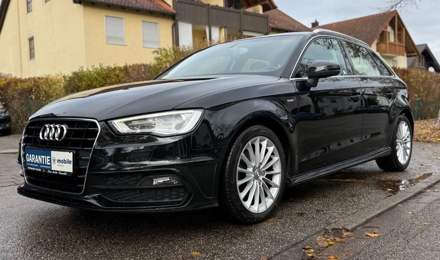 Audi A3 Sportback 1.4 TFSI S-Line/NAVI/SHZ/PDC/TOPTOP Schwarz - 1