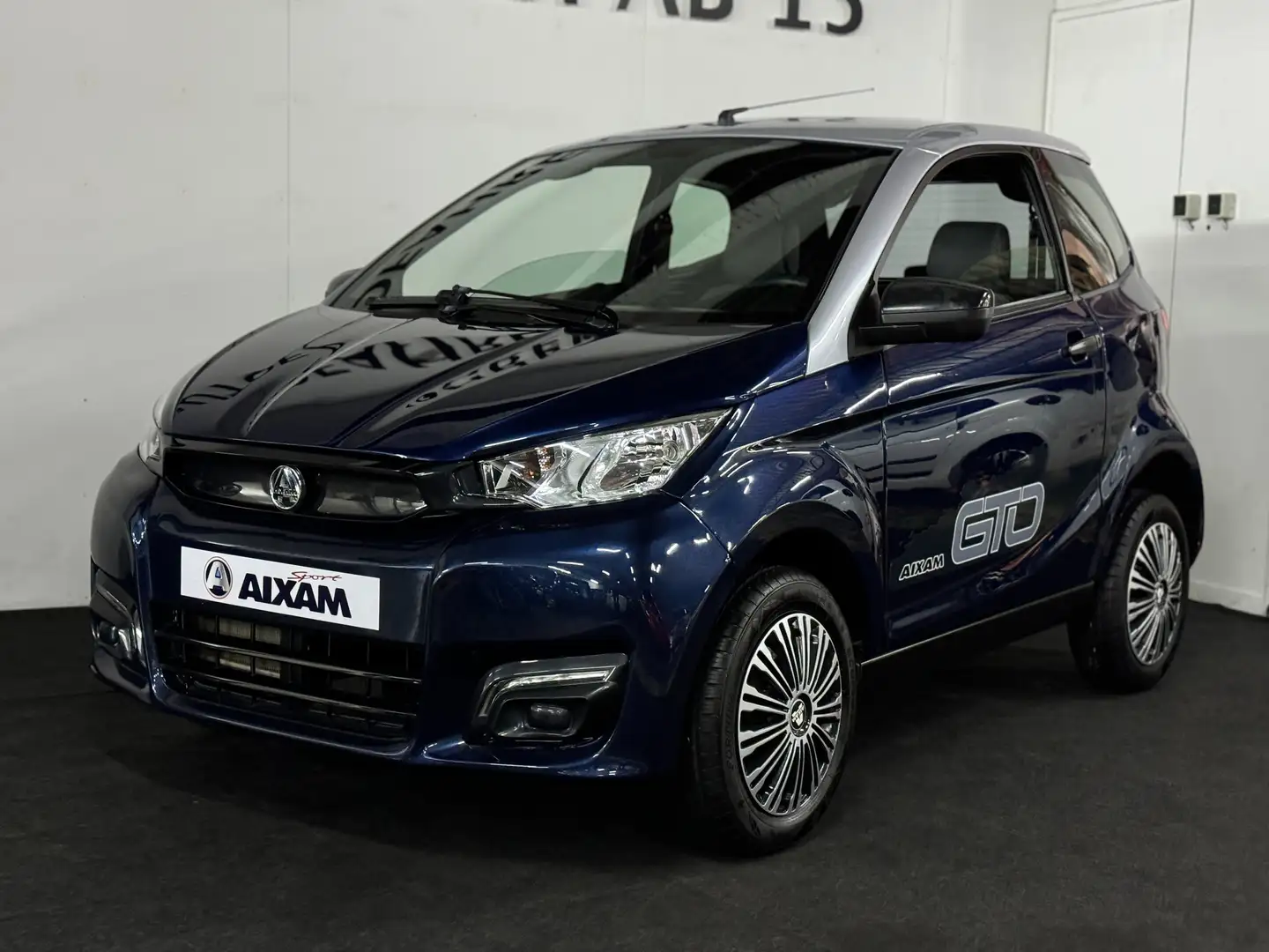 Aixam City Emotion, Apple CarPlay, RFK, Leiser 8PS Motor Azul - 2