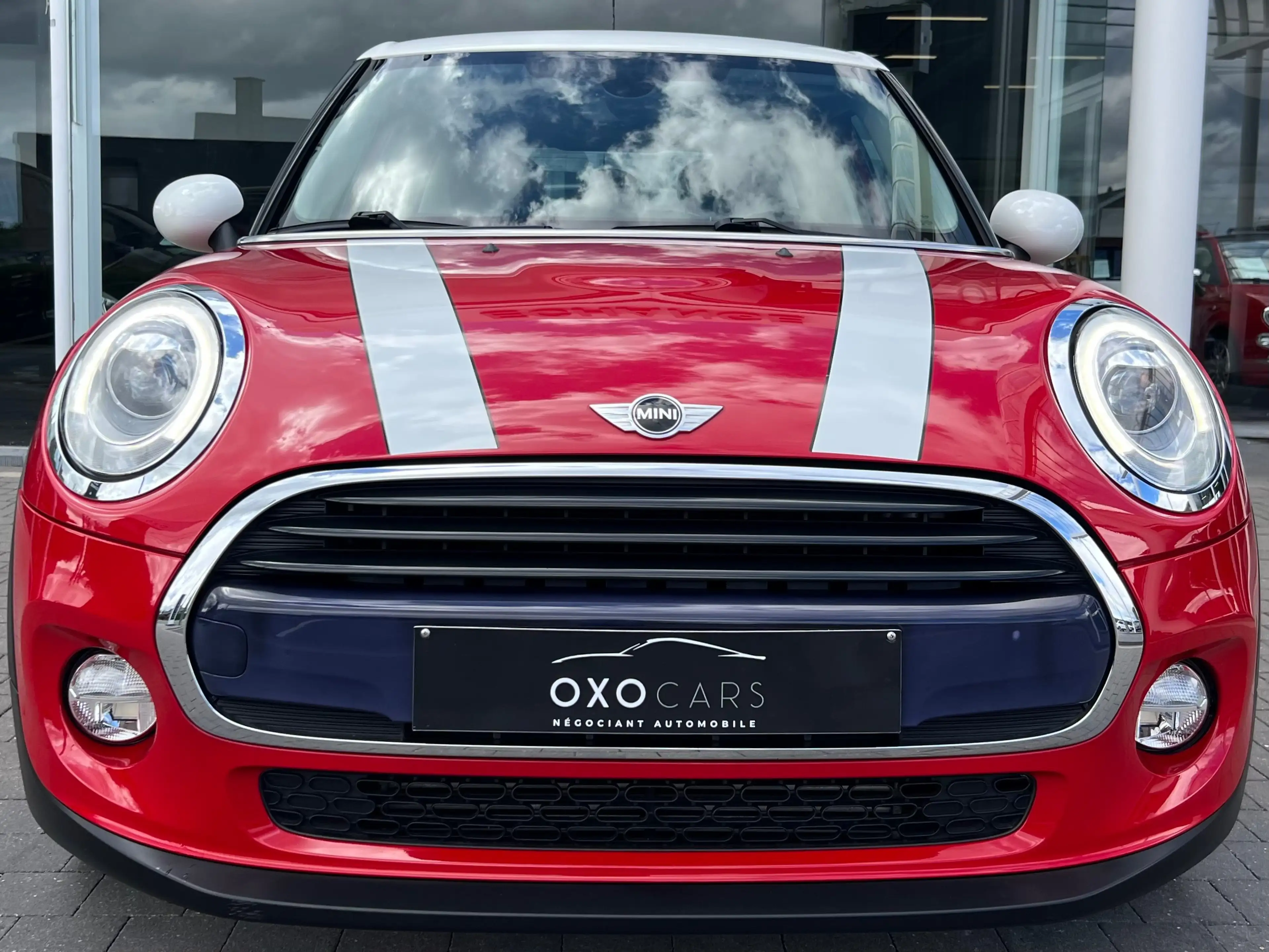 MINI Cooper D CHILLI RED 1.5 D 116CV / GPS / FULL LED / BLUETOOTH / FAIBLE KILOMÉTRAGE / GARANTIE / 13.140 HORS TVA — photo 3