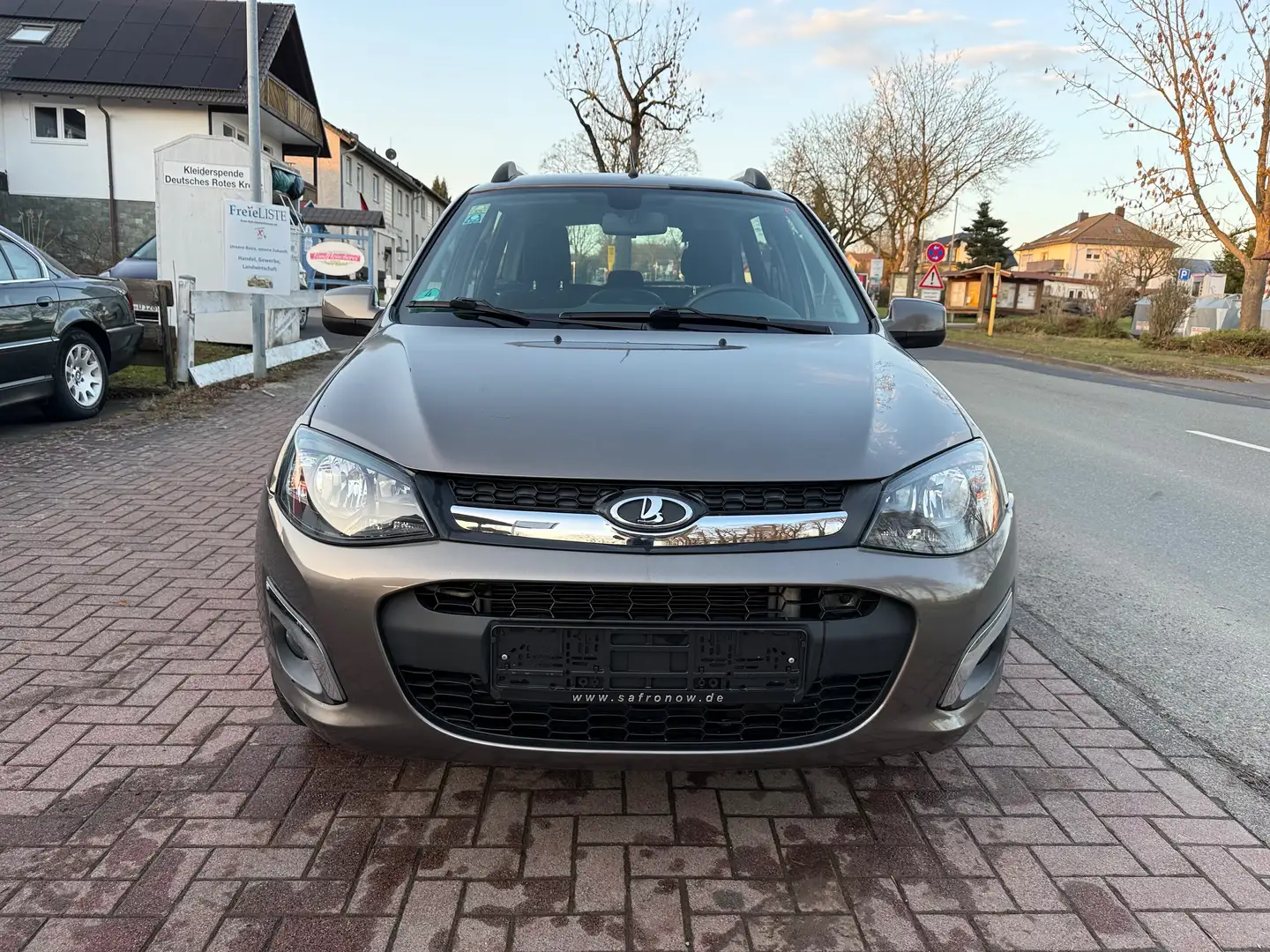 Lada Kalina 1.6 HU AU Juni 2027 aus 1.Hand Sitzheizung Klima Braun - 2