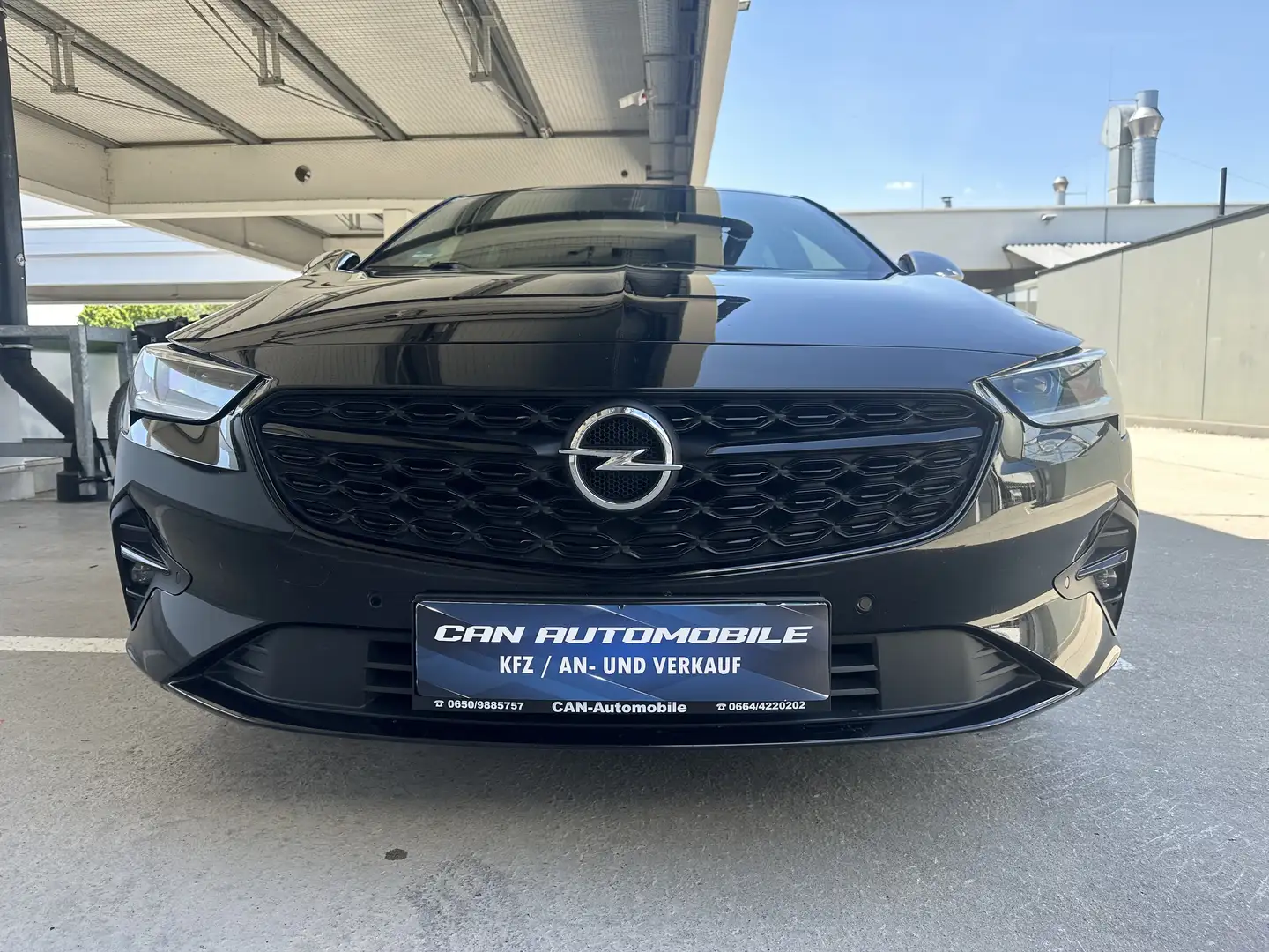 Opel Insignia Ultimate Schwarz - 1