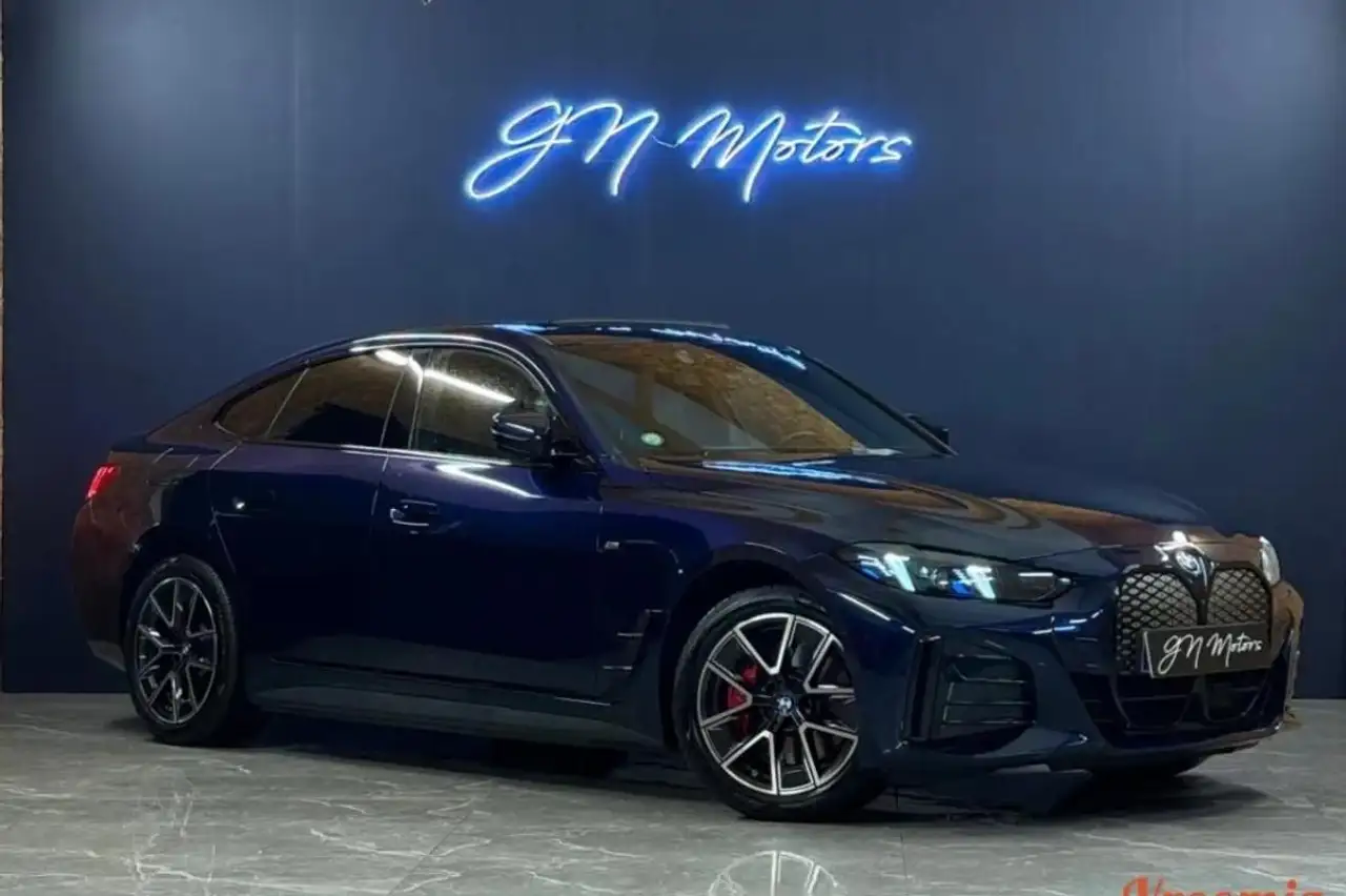 BMW i4