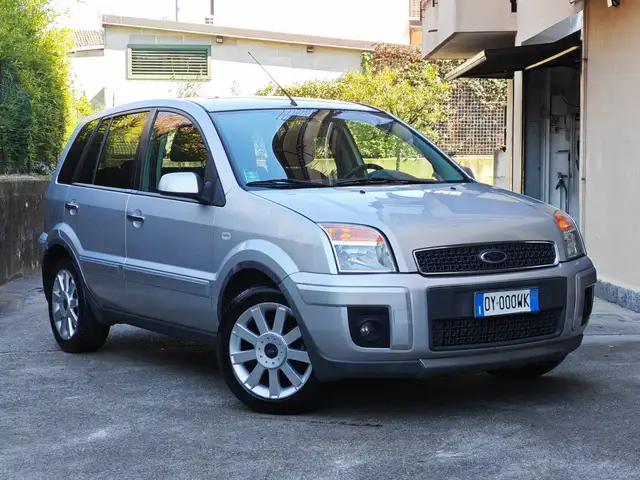 Ford Fusion 1.4 BENZINA 80cv / 87.000km / Neopatentati