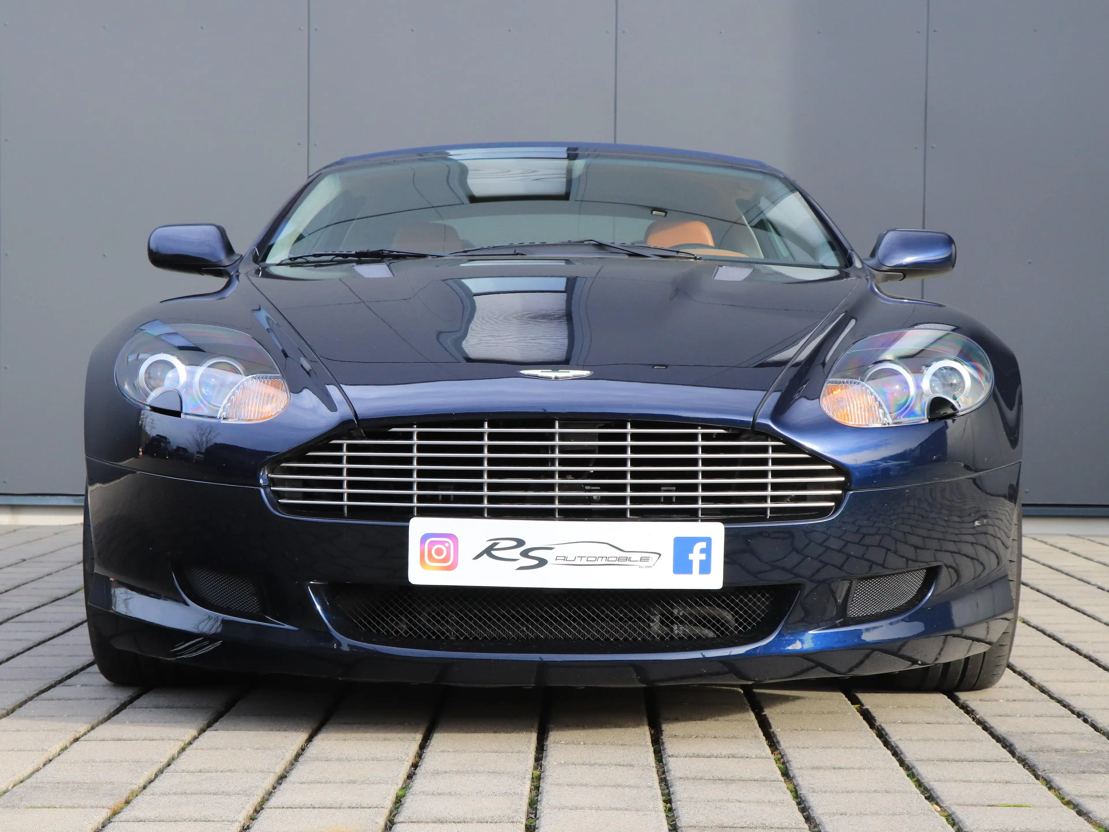 Aston Martin DB9 DB9 Volante Touchtronic — photo 2