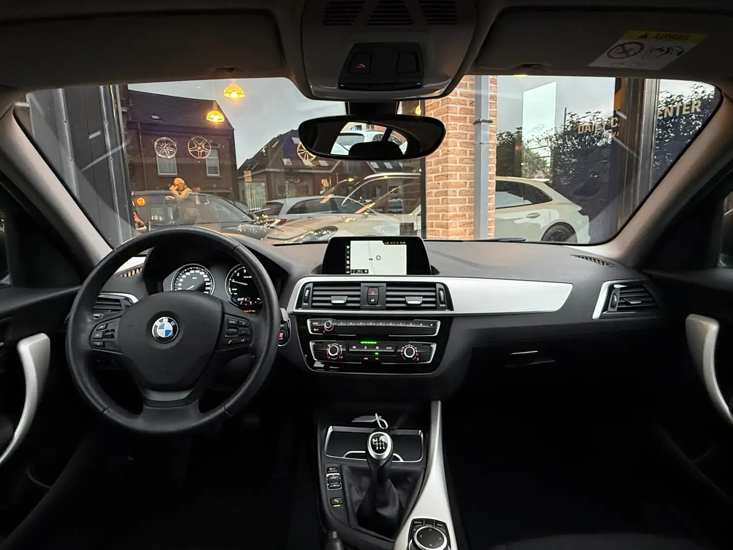 BMW 116 i 47000KM!!! Navi I radar de recul Grau - 2