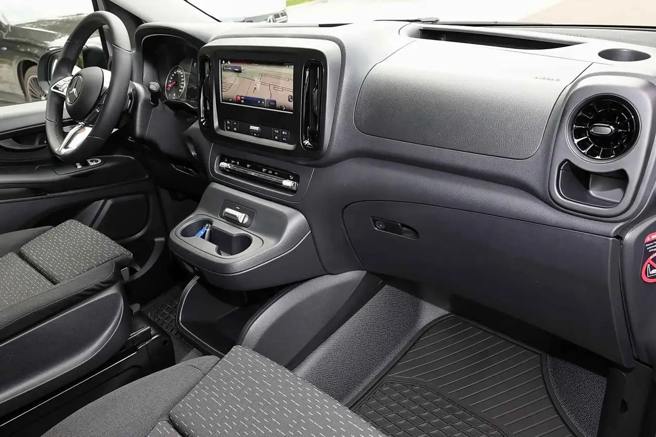 Mercedes-Benz Vito 116 CDI Tourer PRO lang M-LED+AHK+Distronic 8