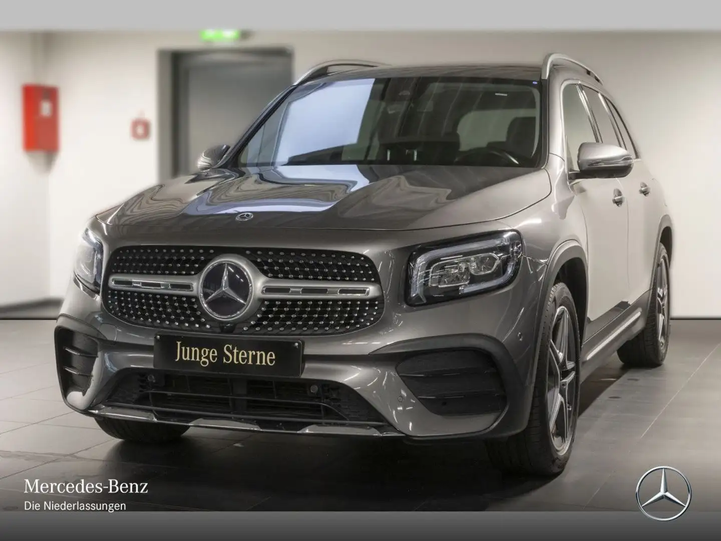 Mercedes-Benz GLB 200 AMG+360°+LED+TOTW+7G Grau - 2