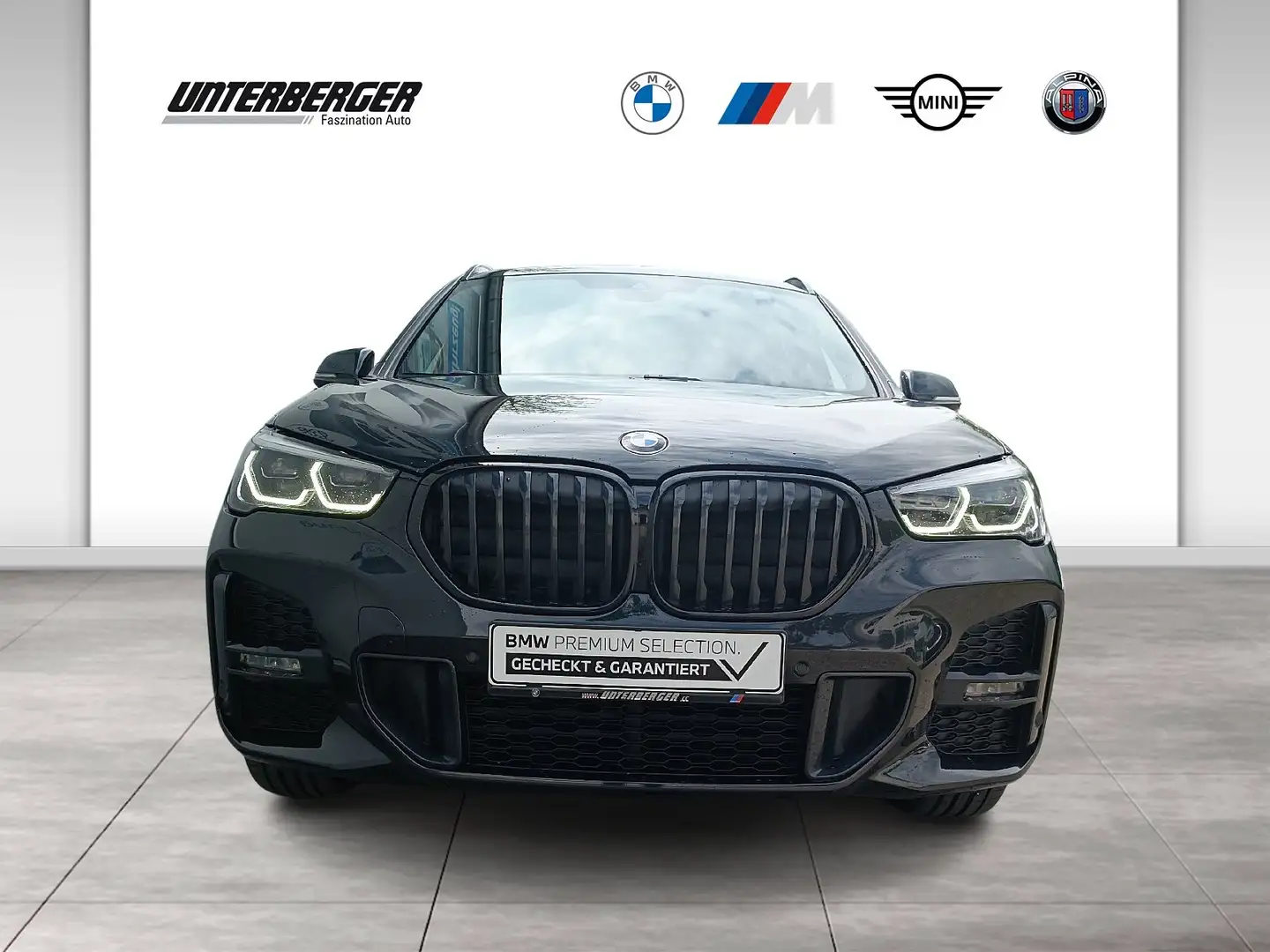 BMW X1 xDrive20d M Sport 19" Pano Head-Up HiFi DAB LED Schwarz - 2