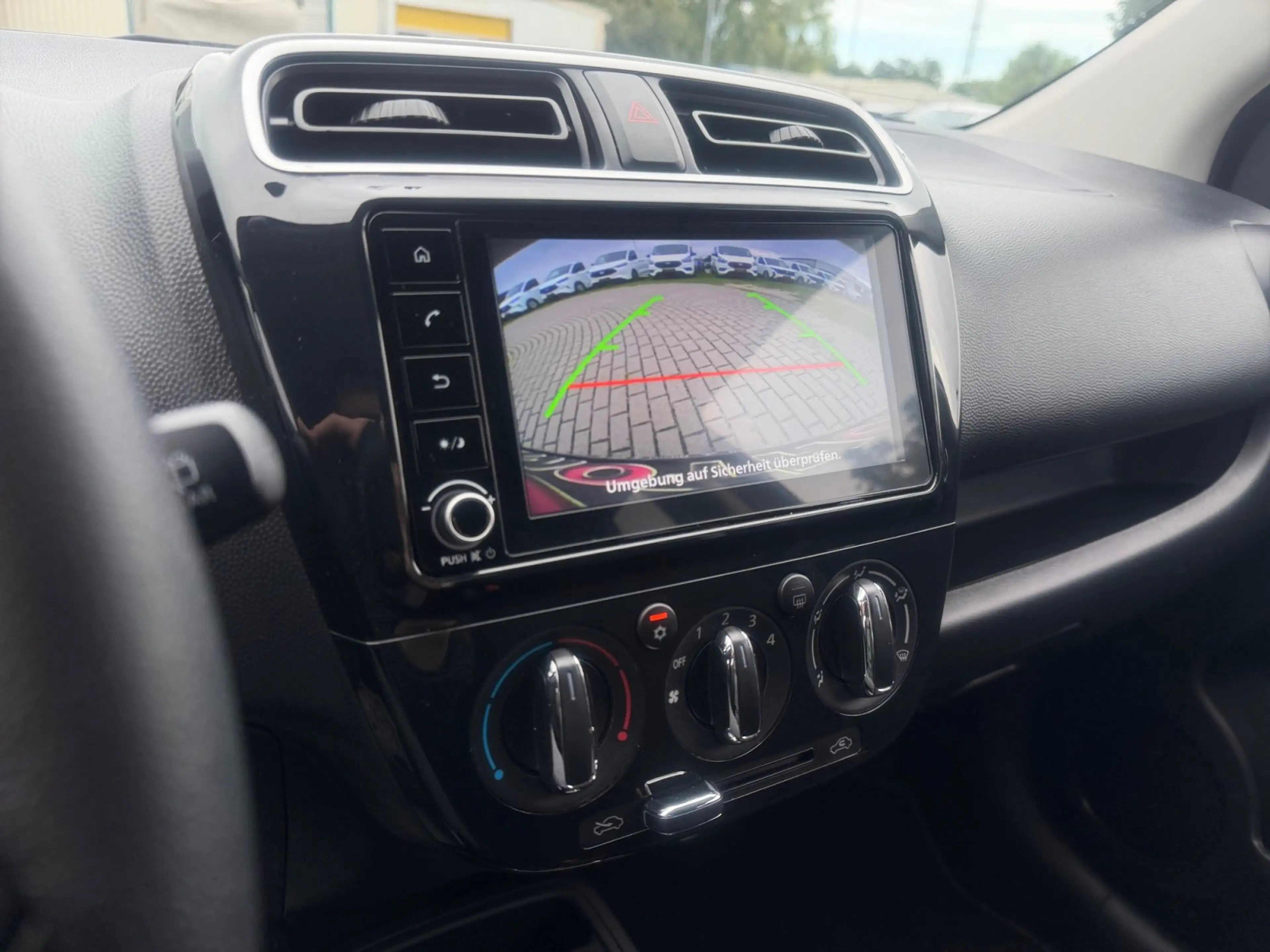 Mitsubishi Space Star Select+ Black 1,2l MIVEC TEMP+SHZ+KAM — photo 13